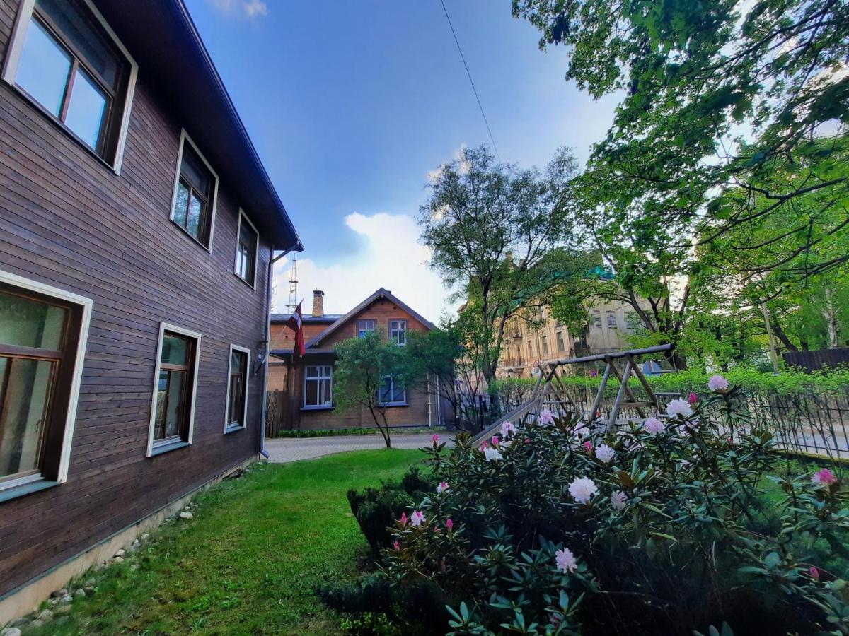 Wooden House Near City Center ريغا المظهر الخارجي الصورة
